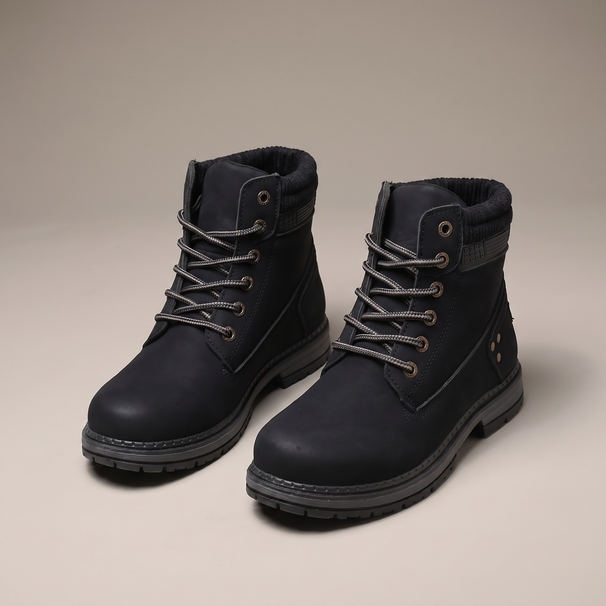 ELSIE CHUNKY SOLE WINTER BOOTS