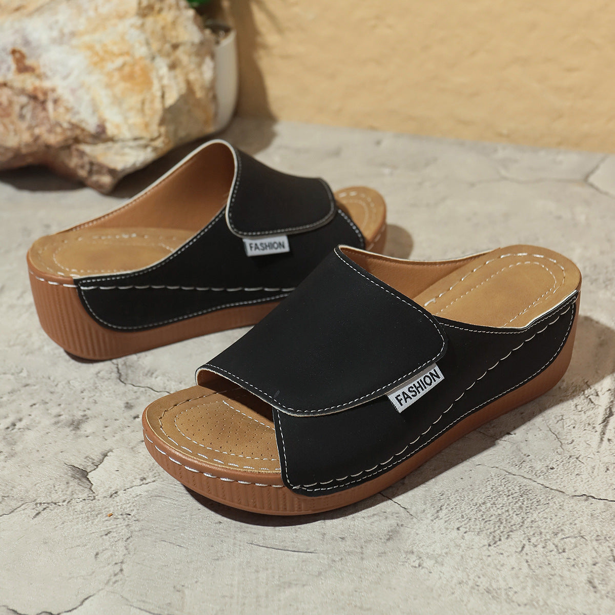 OLYNDRA ORTHOPEDIC SANDALS