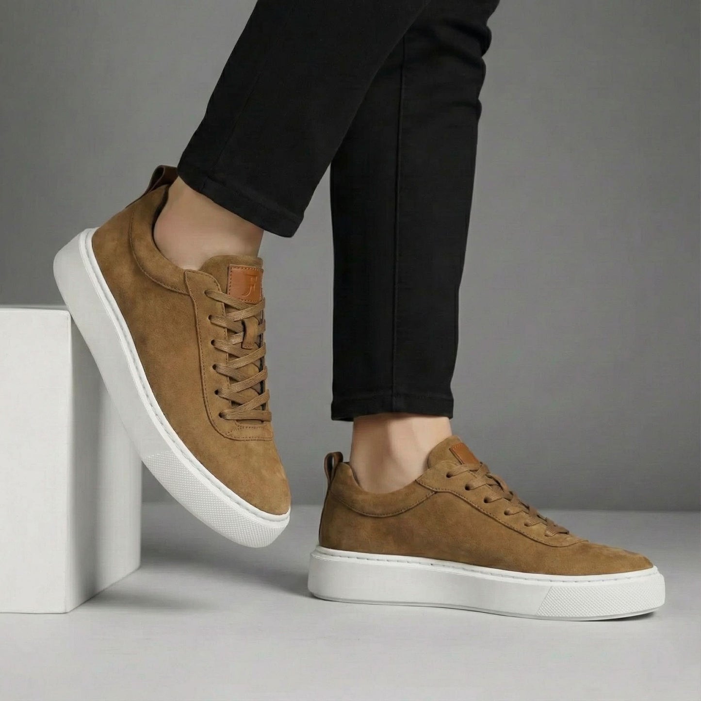 HARRINGTON SUEDE COMFORT TRAINERS