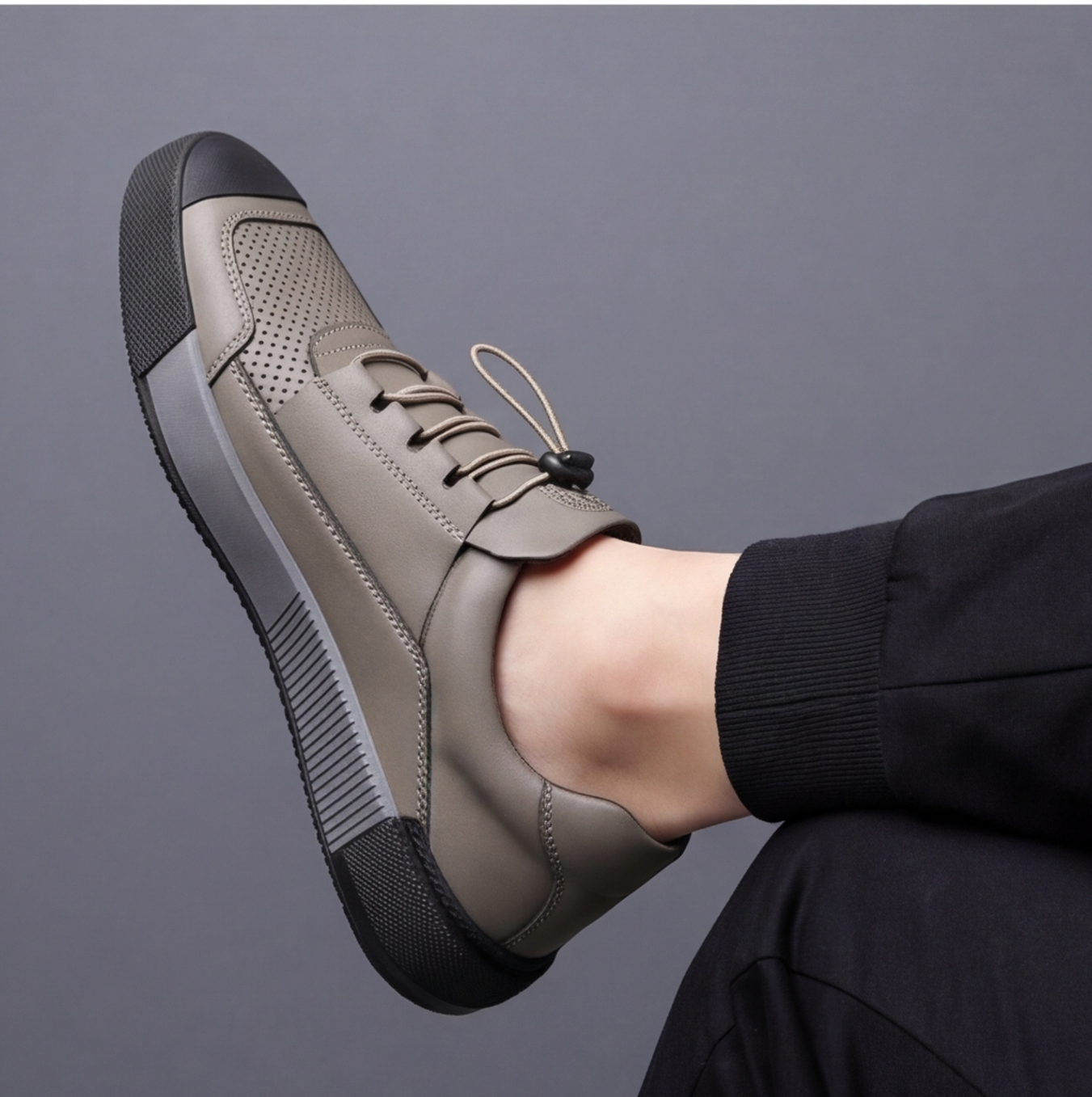 ROTHBURY LEATHER TRAINERS