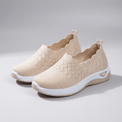 CELESTE COMFORT WALKING SHOES