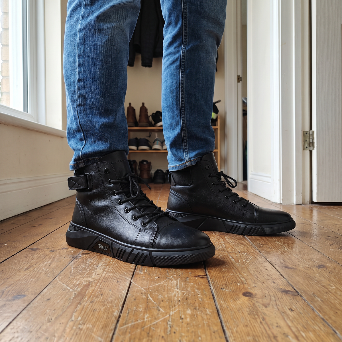 CLASSIC LEATHER HIGH TOP BOOTS