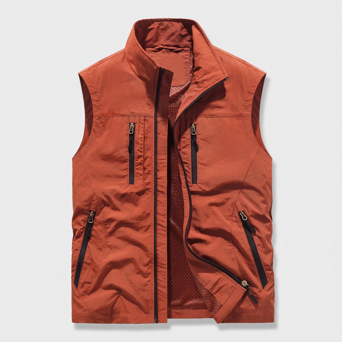 LIGHTWEIGHT ADVENTURE VEST