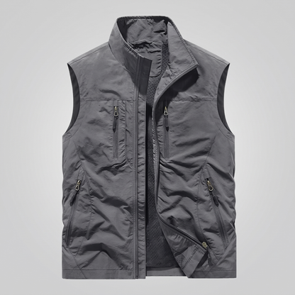 LIGHTWEIGHT ADVENTURE VEST