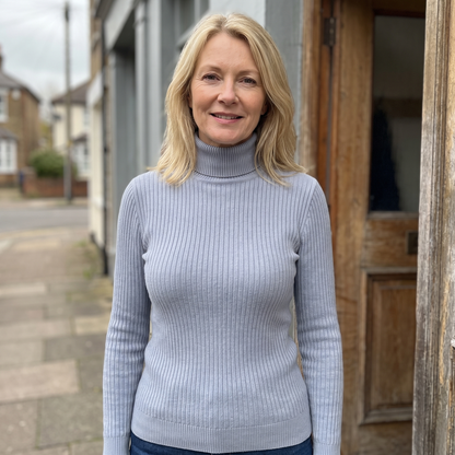 SLEEK RIBBED KNIT TOP