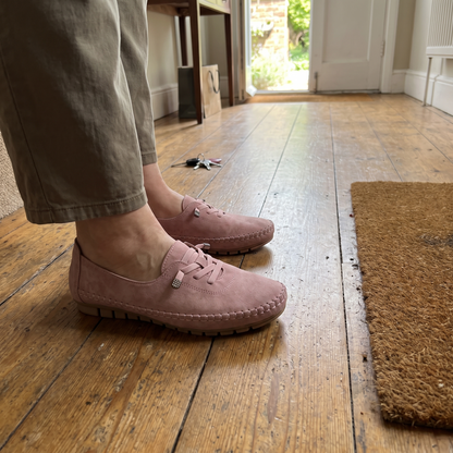 FLEXIBLE COMFORT MOCCASINS