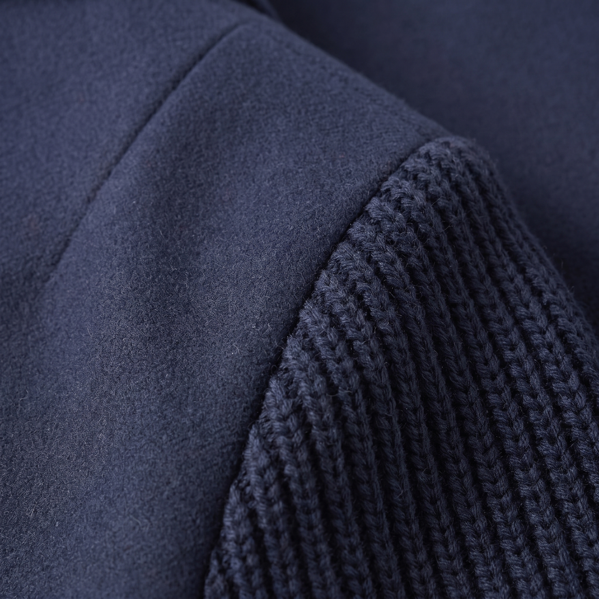 DOUBLE BREASTED KNIT SLEEVE BLAZER