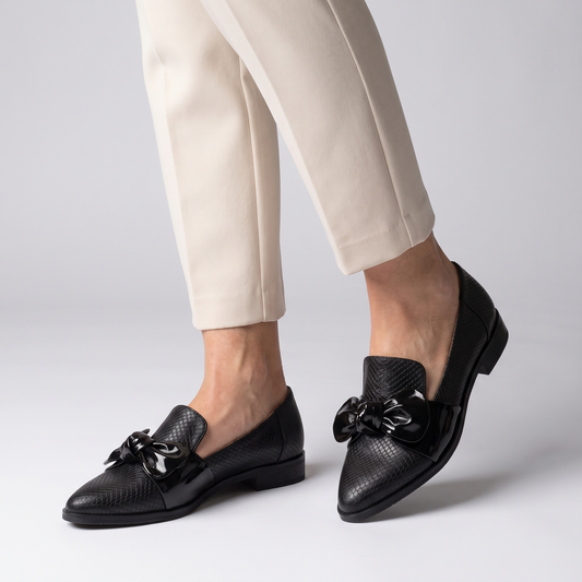 BOW FRONT TEXTURED LOAFERS