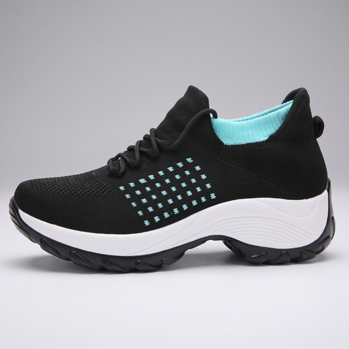 QUICK LACE SUPPORT TRAINERS