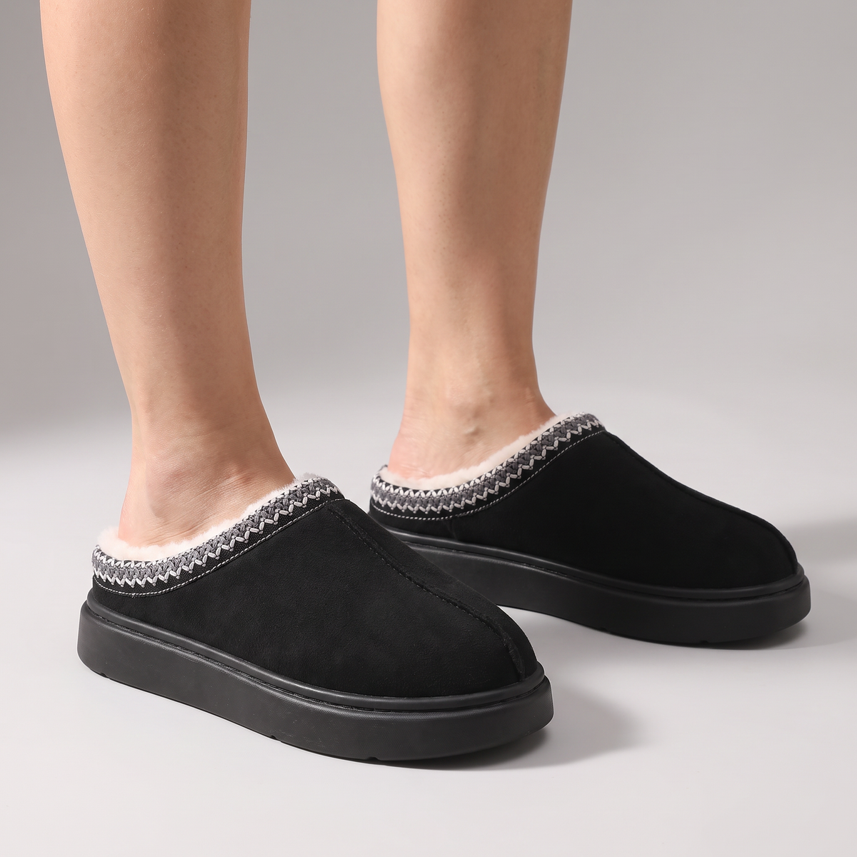 SNUG FIT WINTER SLIPPERS