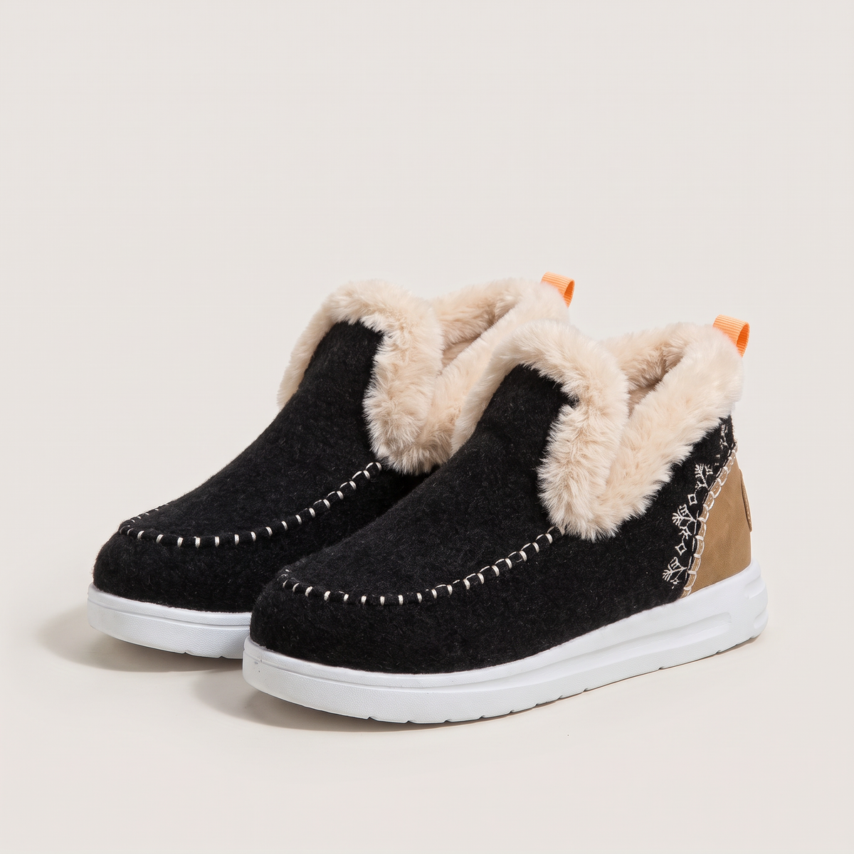STITCHED WINTER SLIP-ON BOOTS