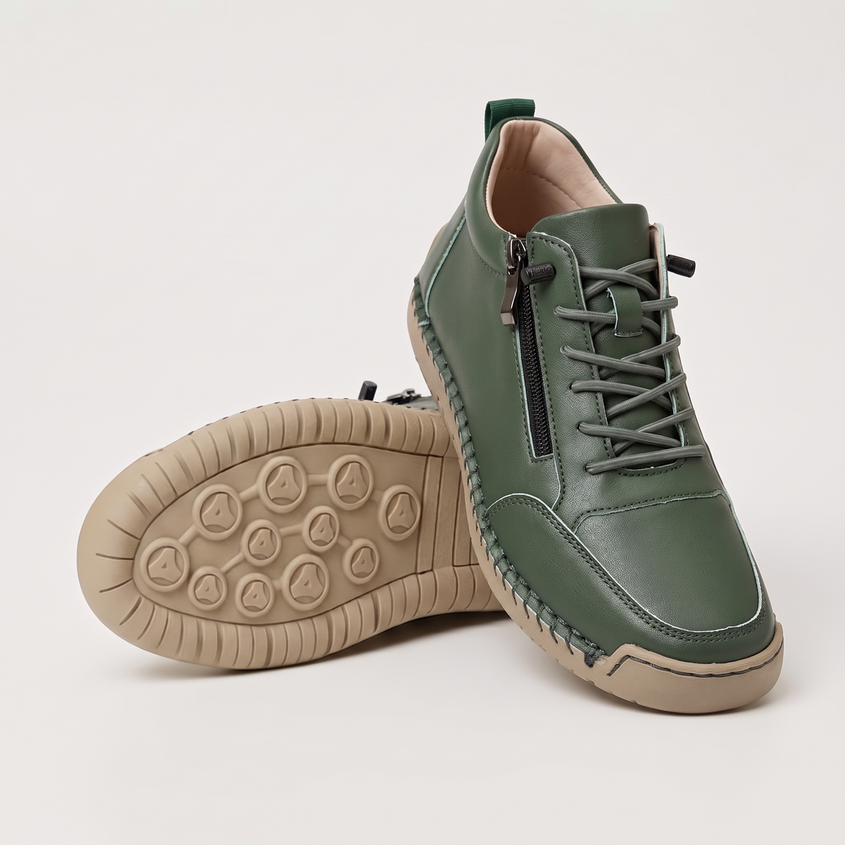 DUAL FASTEN COMFORT TRAINERS