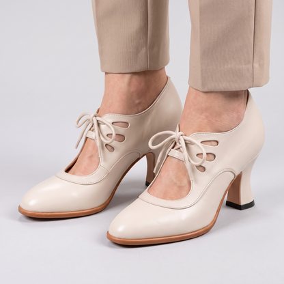 LACE-UP CUTOUT COURT SHOES