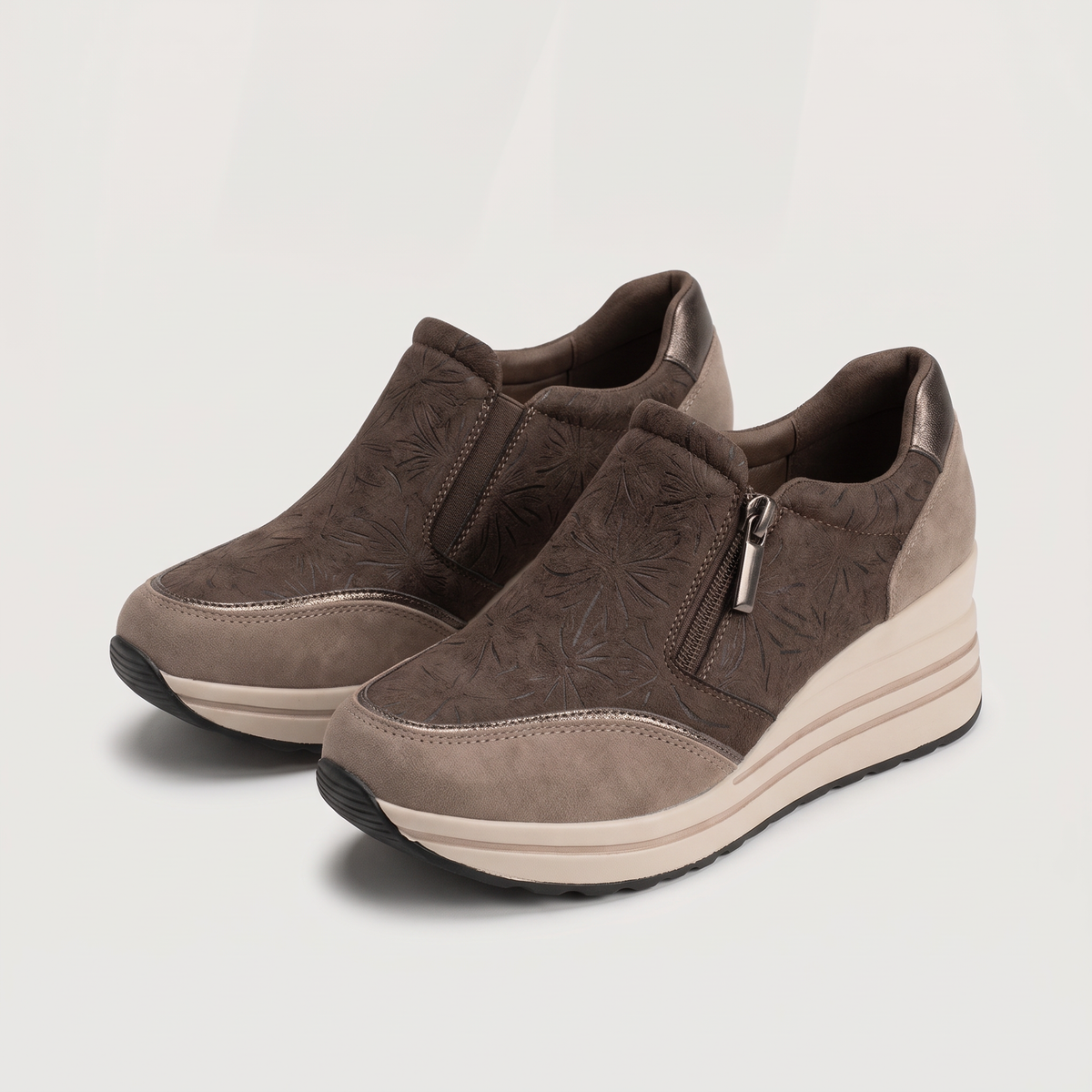 EMBOSSED COMFORT WALKING SHOES