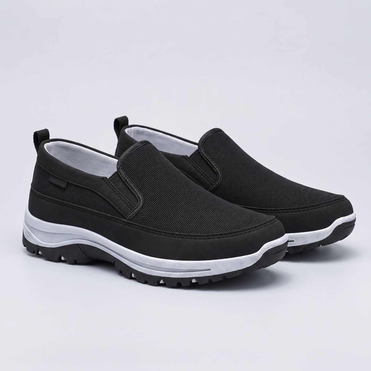 EASY-ON OUTDOOR WALKING SHOES
