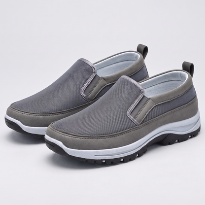 EASY-ON OUTDOOR WALKING SHOES