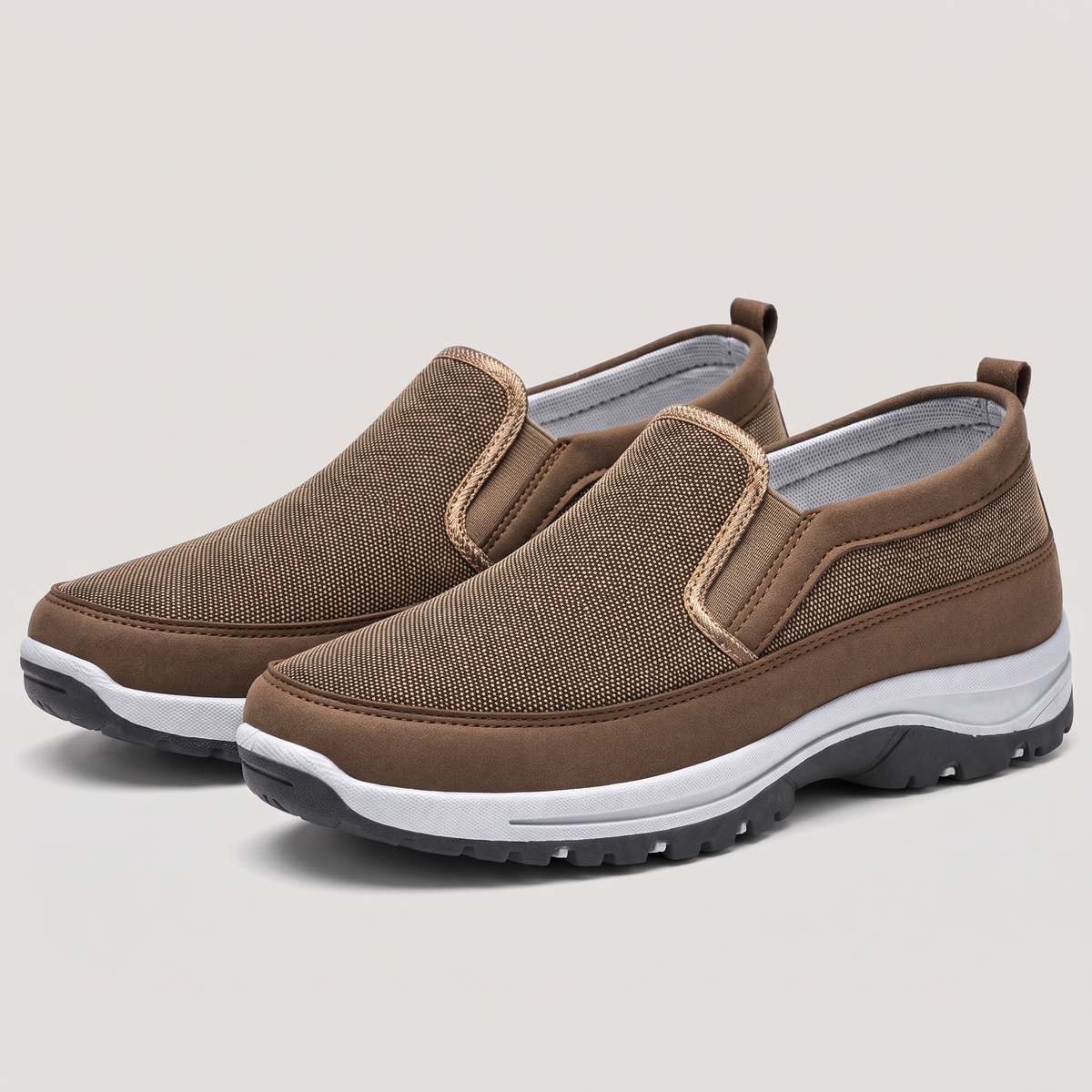 EASY-ON OUTDOOR WALKING SHOES