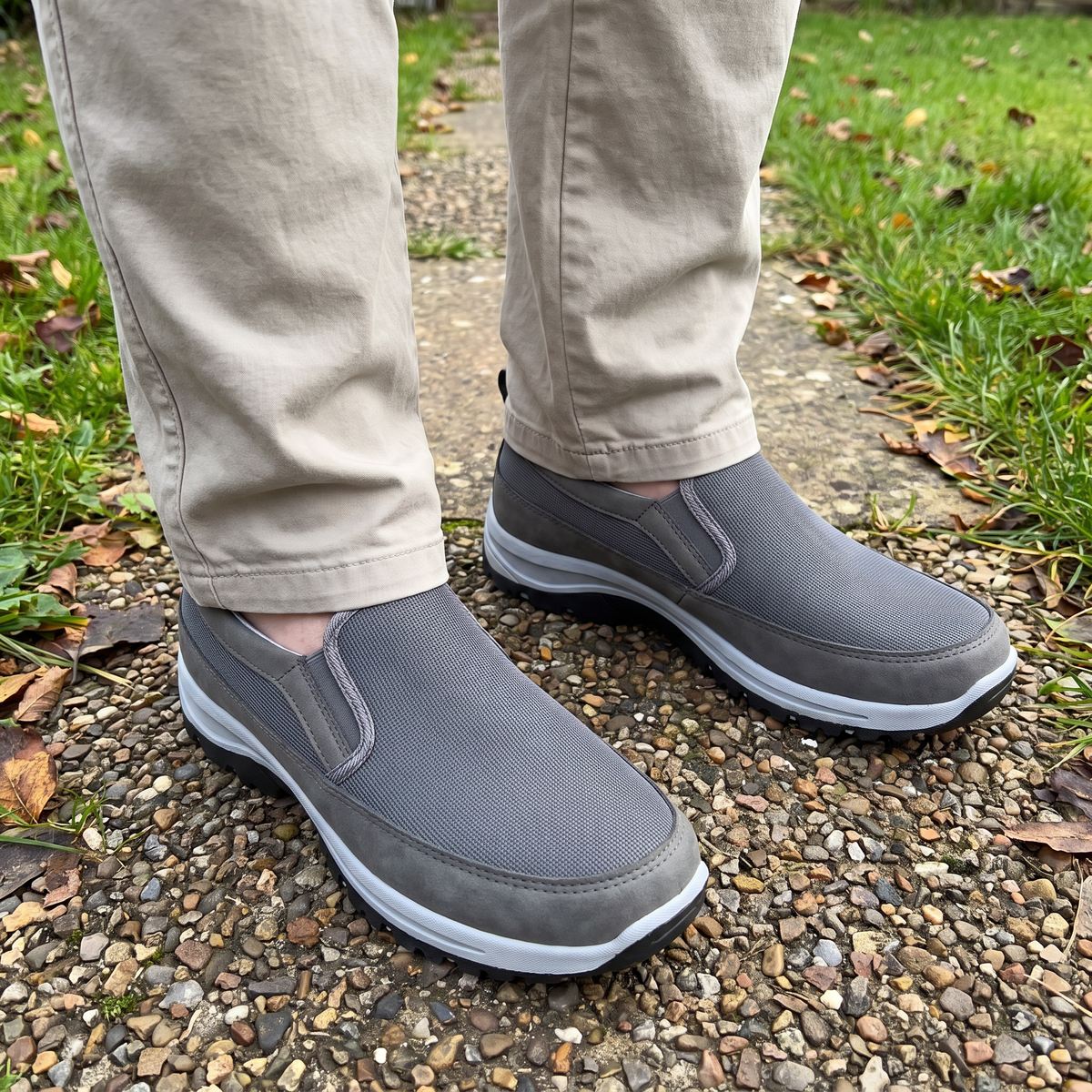 EASY-ON OUTDOOR WALKING SHOES