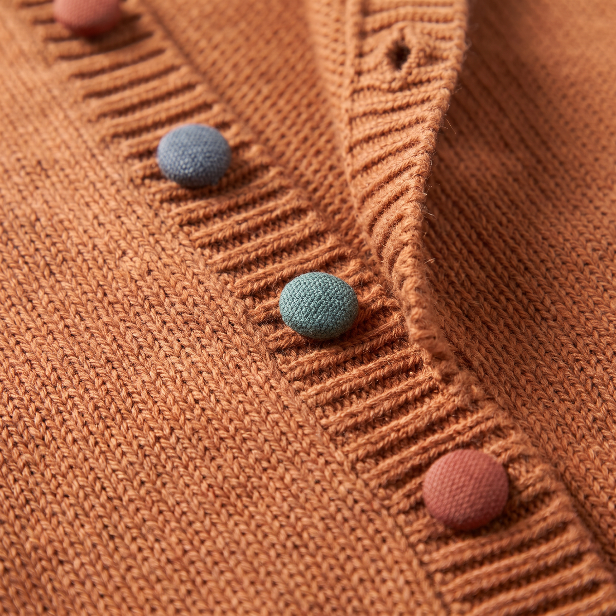 COLOUR ACCENT SWEATER WAISTCOAT