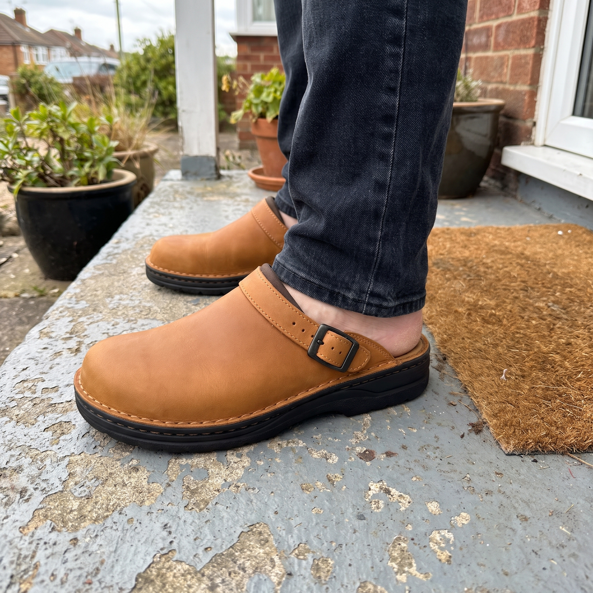 CLOSED TOE WALKING MULES