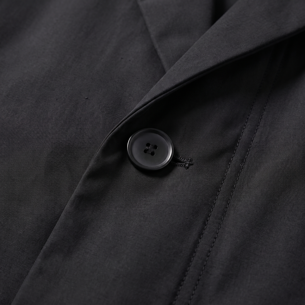 HOODED TAILORED WALKING COAT