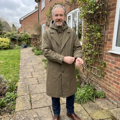 HOODED TAILORED WALKING COAT