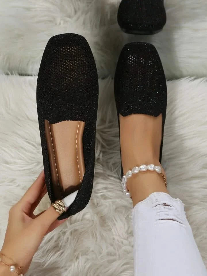 MAYA COMFORT FIT SHOES
