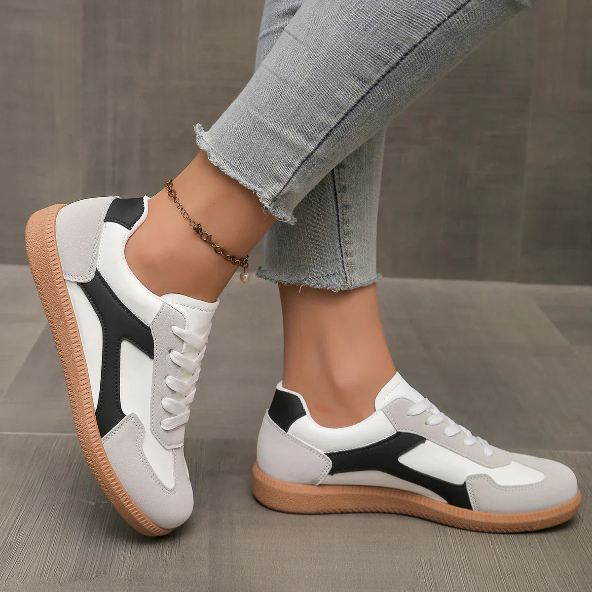 CELESSE SNEAKERS