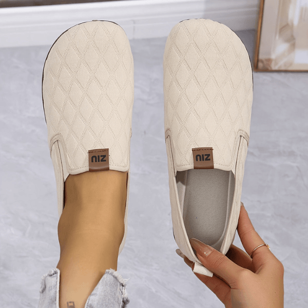 ESME EVERYDAY COMFORT SHOES