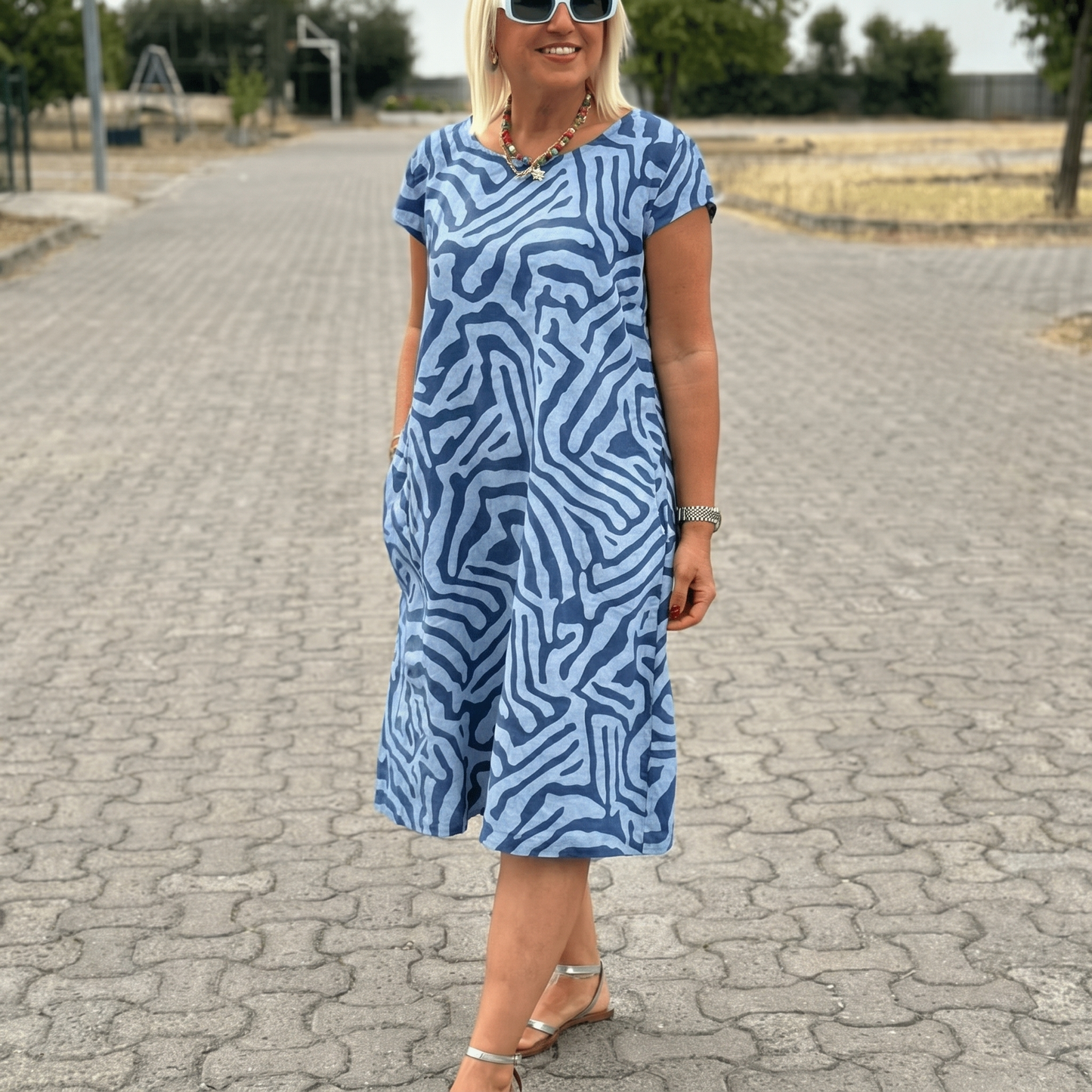 ELINORA BREEZY ROUND-NECK SUNDRESS
