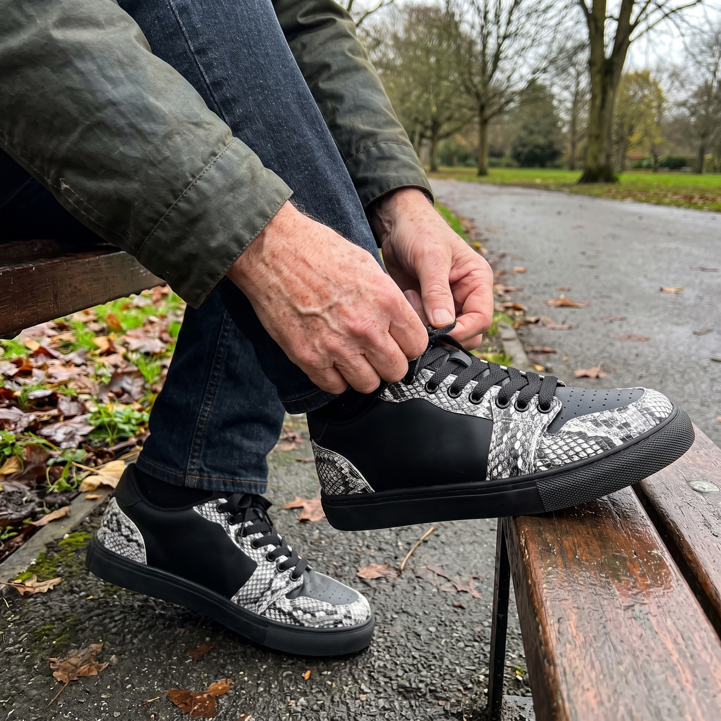 TORRENSBY LOW-TOP TRAINERS