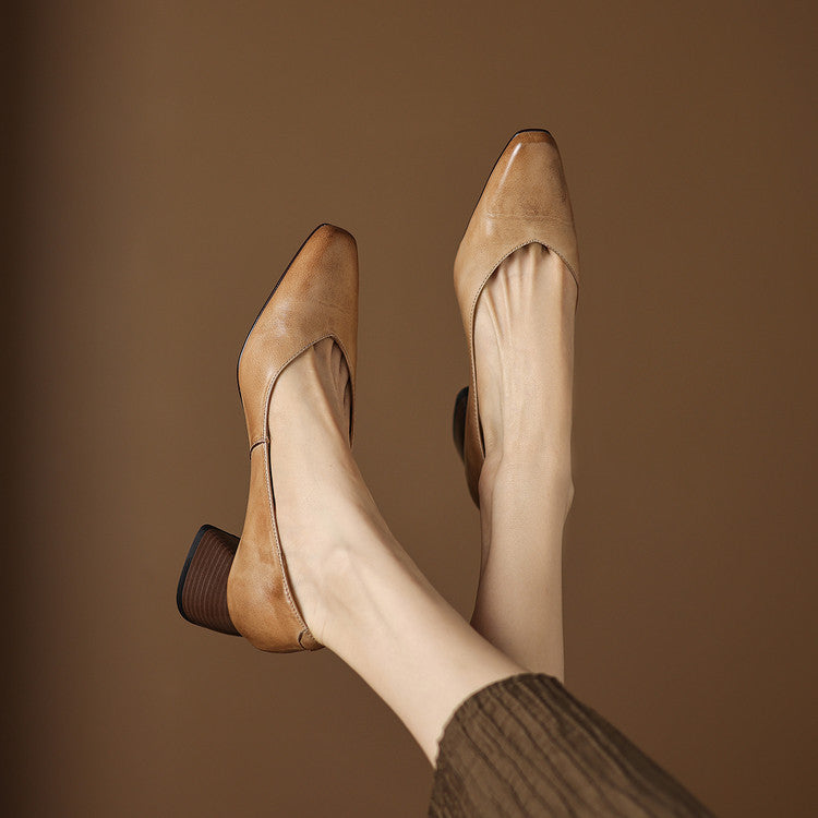 LIVIA LUXE PUMPS