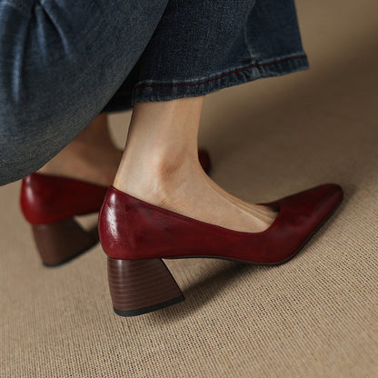 LIVIA LUXE PUMPS