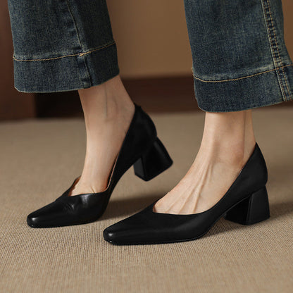 LIVIA LUXE PUMPS