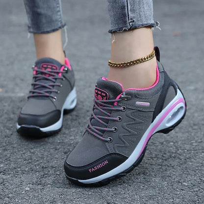 RESPONSIVE HEEL WALKING SHOES