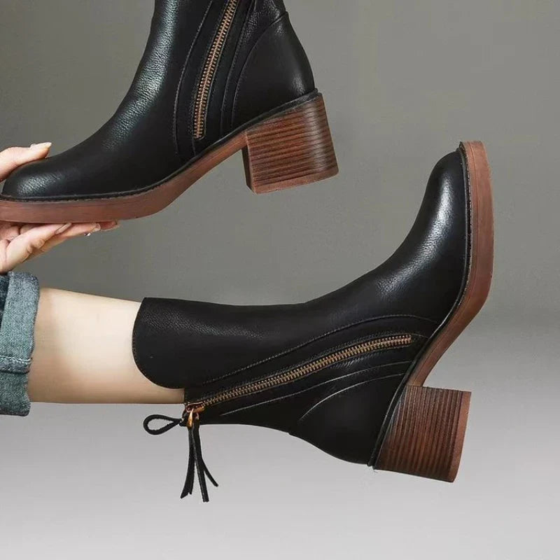 SELENE ANKLE BOOTS
