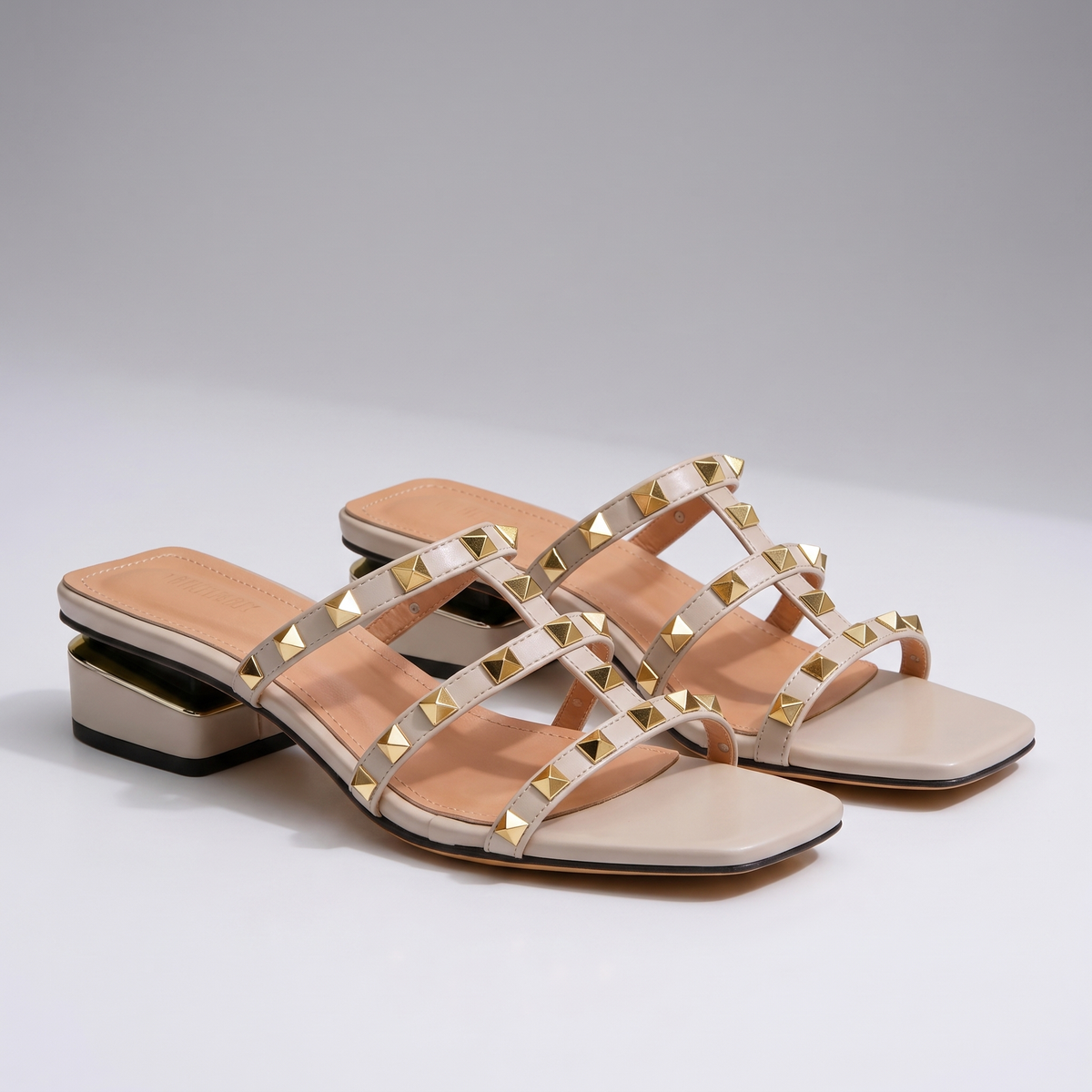 CARTER MODERN STUDDED SANDALS