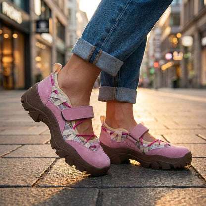 LOTTIE CHIC CROSS-STRAP SANDALS